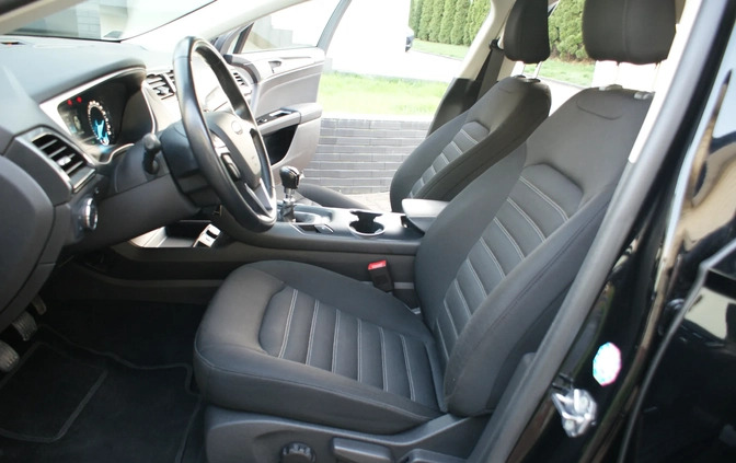 Ford Mondeo cena 53800 przebieg: 195000, rok produkcji 2019 z Stryków małe 407